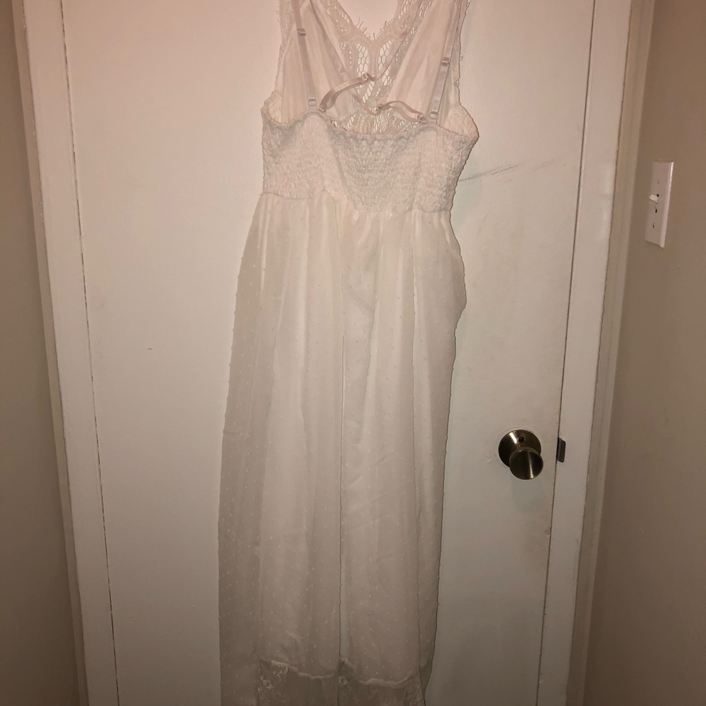 White lace dress!